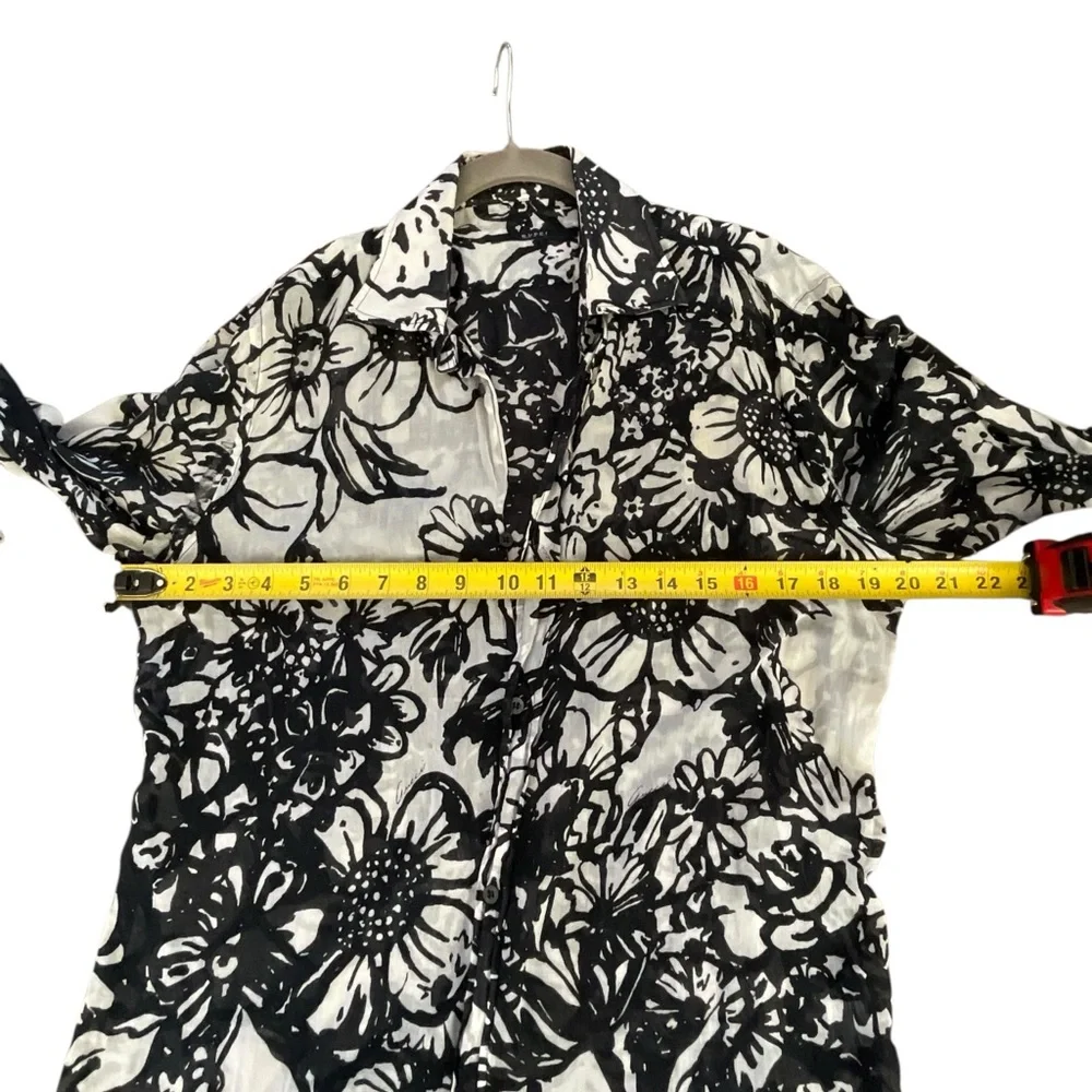 Gucci Monochrome Floral Shirt - Picture 12 of 14